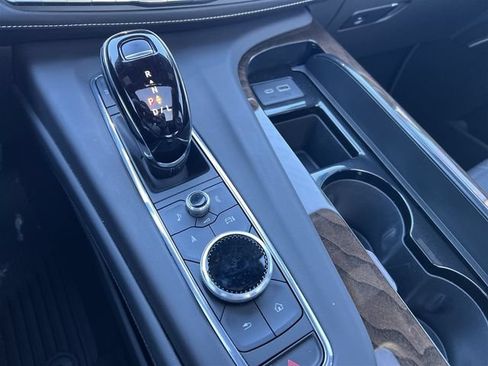 Certified 2024 Cadillac Escalade Sport Platinum w/ LPO, ONYX Package AWD/4WD image 22
