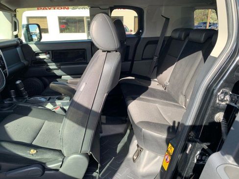 Used 2007 Toyota FJ Cruiser 4WD image 10