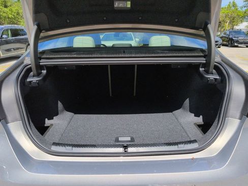 New 2026 BMW i5 eDrive40 w/ Premium Package RWD image 13