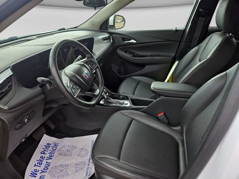 Used 2024 Buick Encore GX Sport Touring AWD/4WD image 19