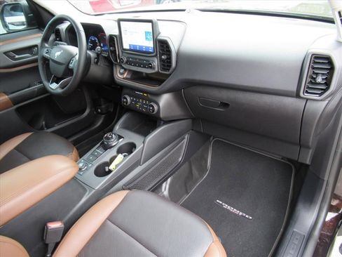 Used 2021 Ford Bronco Sport Badlands w/ Badlands Package image 11