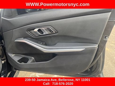 Used 2019 BMW 330i xDrive Sedan w/ Driving Assistance Package AWD/4WD image 26