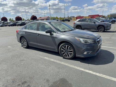 Used 2018 Subaru Legacy 2.5i Premium image 1