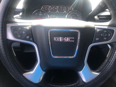 Used 2015 GMC Yukon XL SLT w/ Enhanced Security Package image 14