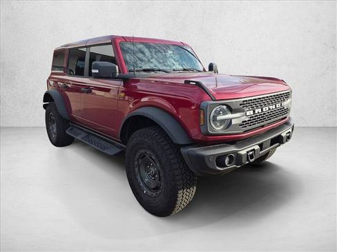 Used 2025 Ford Bronco Badlands AWD/4WD image 3