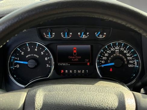 Used 2014 Ford F150 XLT image 21