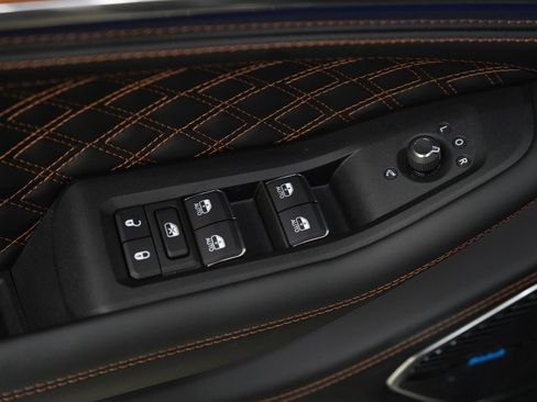 Used 2025 Jeep Grand Cherokee Summit AWD/4WD image 20