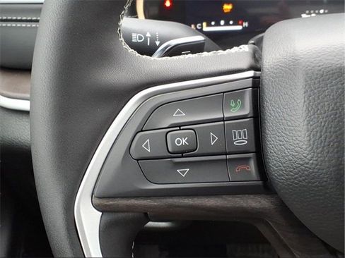 New 2025 Jeep Grand Cherokee Limited image 23