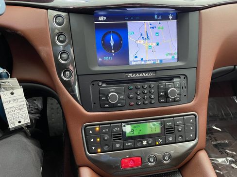 Used 2016 Maserati GranTurismo Sport image 25