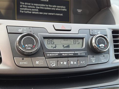 Used 2016 Honda Odyssey Touring Elite image 17