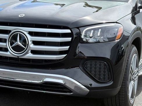 New 2026 Mercedes-Benz GLS 450 4MATIC image 2