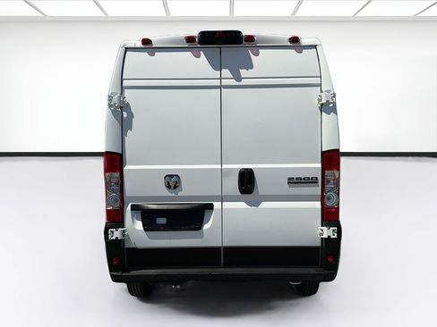 Used 2025 RAM ProMaster 2500 w/ Convenience Group FWD image 5