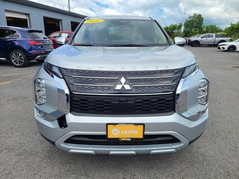 Used 2022 Mitsubishi Outlander SE FWD image 3