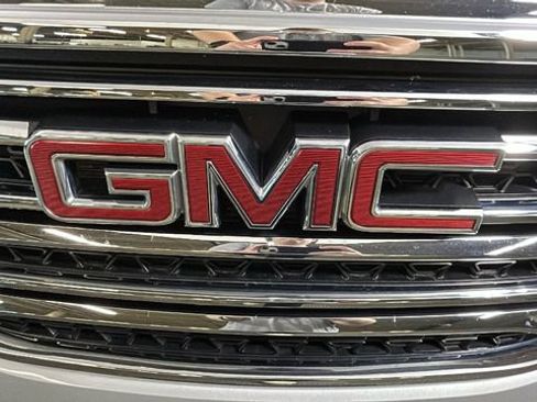Used 2019 GMC Acadia SLE w/ Driver Alert Package I AWD/4WD image 8