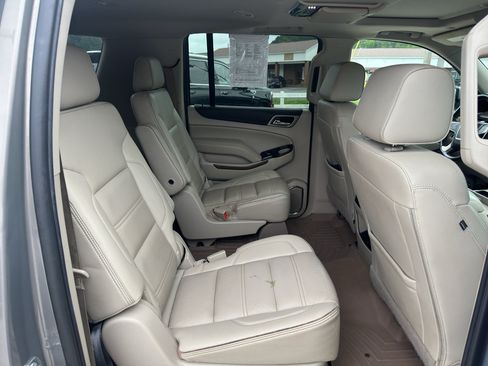 Used 2019 GMC Yukon XL Denali w/ Denali Ultimate Package RWD image 14