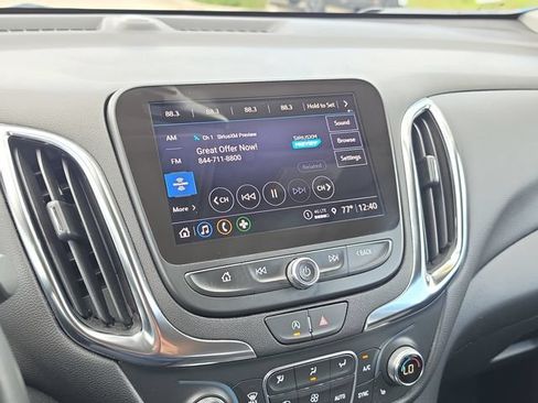 Used 2024 Chevrolet Equinox LT FWD image 26