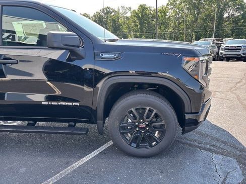 New 2025 GMC Sierra 1500 Pro w/ Graphite Edition image 5