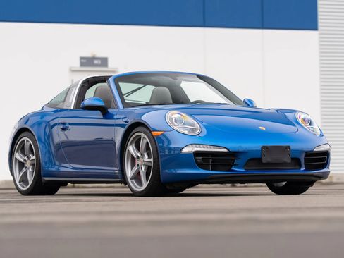 Used 2015 Porsche 911 Targa 4S image 28