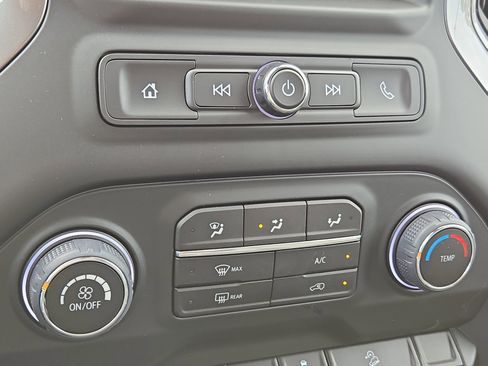 New 2026 Chevrolet Silverado 1500 Custom Trail Boss w/ Dark Appearance Package image 28