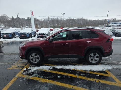 Used 2025 Toyota RAV4 LE image 8
