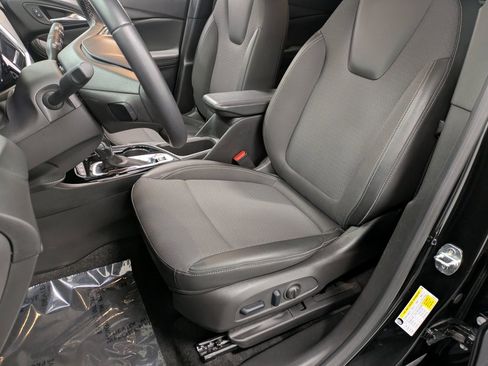 Used 2023 Buick Encore GX Select w/ Sport Touring Package image 9