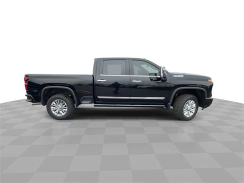 Used 2024 Chevrolet Silverado 2500 High Country w/ High Country Premium Package image 9