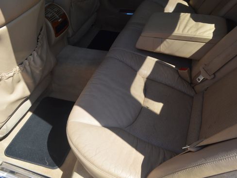 Used 2005 Mercedes-Benz S 430 4MATIC image 13