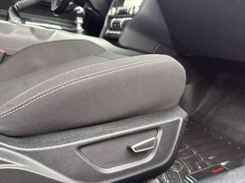 Used 2019 Ford Mustang GT w/ Equipment Group 301A image 25