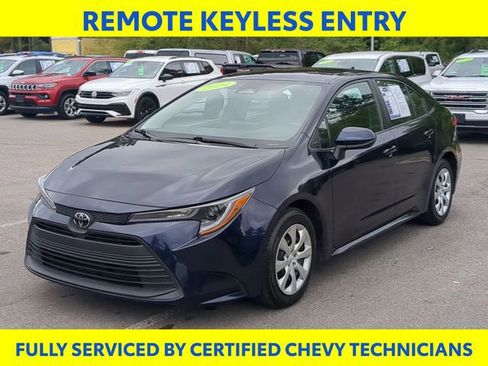 Used 2024 Toyota Corolla LE FWD image 12