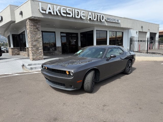Used 2022 Dodge Challenger SXT w/ Blacktop Package RWD 360° Tour