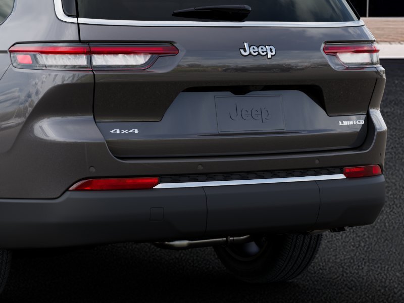 New 2026 Jeep Grand Cherokee L Limited w/ Luxury Tech Group II AWD/4WD image 13