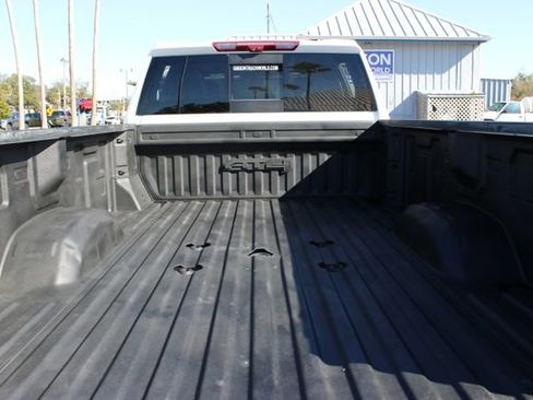 Used 2024 GMC Sierra 2500 AT4 w/ AT4 Premium Plus Package image 10