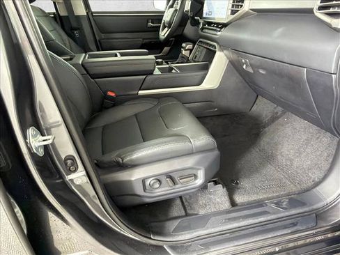Used 2024 Toyota Tundra Limited AWD/4WD image 14