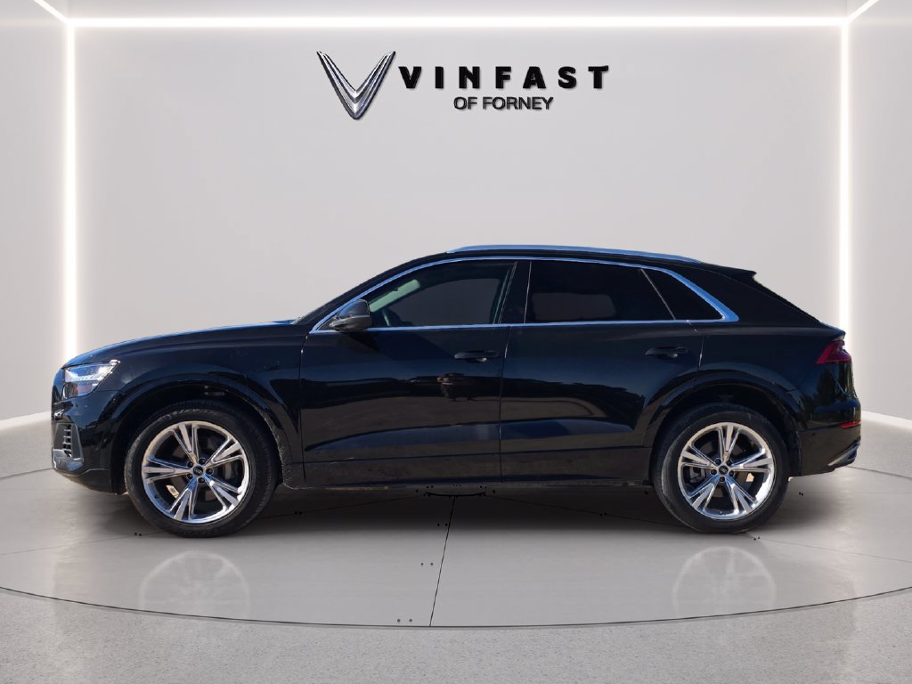 Used 2023 Audi Q8 Premium w/ Convenience Package AWD/4WD image 2