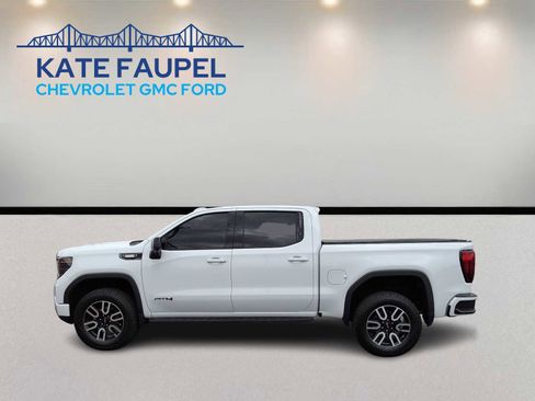 Used 2023 GMC Sierra 1500 AT4 image 4
