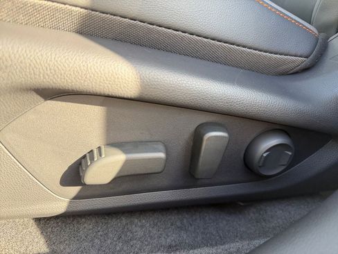 New 2025 Subaru Crosstrek 2.5i Limited image 11