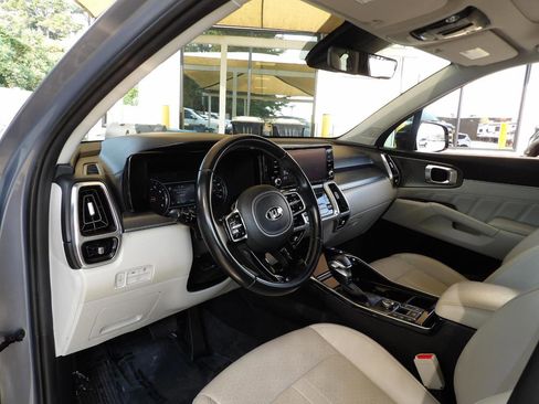 Used 2021 Kia Sorento SX image 13