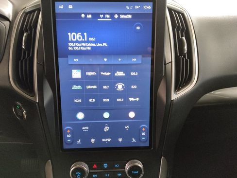 Used 2024 Ford Edge SEL image 25