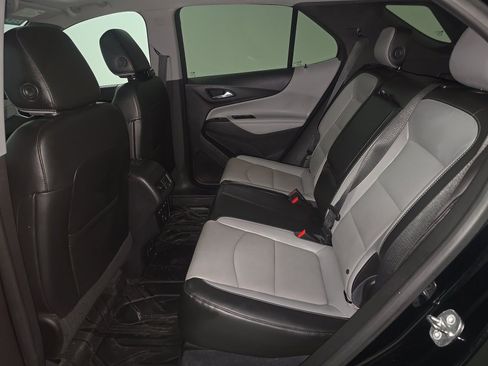 Used 2019 Chevrolet Equinox Premier FWD image 16