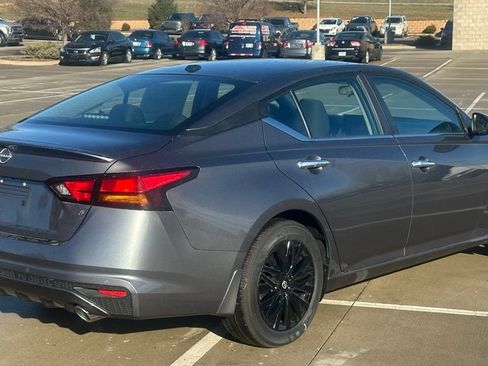 New 2025 Nissan Altima 2.5 SV w/ SV Special Edition Package image 17