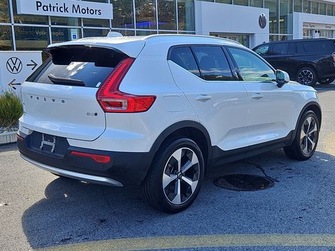 Used 2025 Volvo XC40 B5 Plus w/ Protection Package Premier image 2