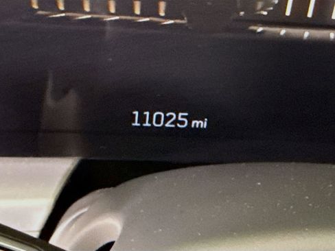 Used 2024 Cadillac Lyriq Luxury image 4