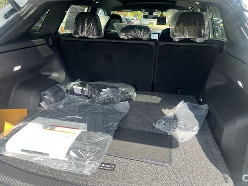 New 2026 Volkswagen Atlas Cross Sport SEL Premium R-Line image 19