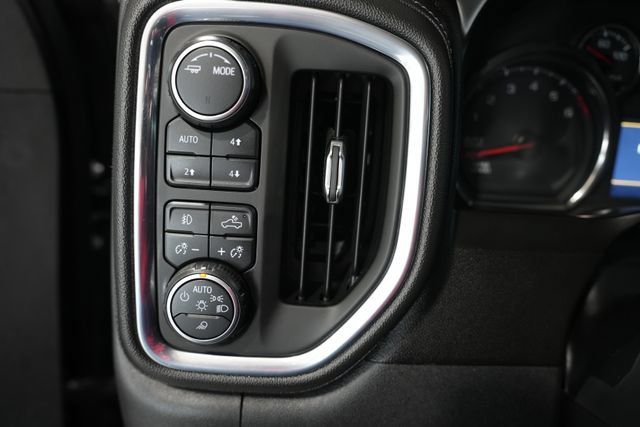 Used 2020 Chevrolet Silverado 1500 RST AWD/4WD image 12
