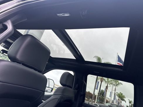 Used 2026 Ford F450 Platinum w/ FX4 Off-Road Package image 17