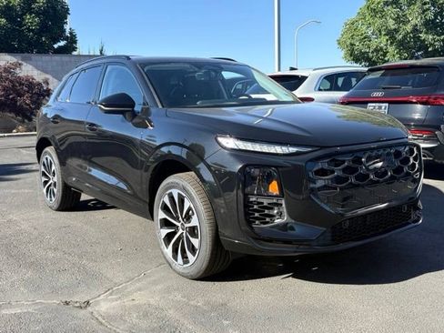 New 2026 Audi Q3 quattro 2.0T AWD/4WD image 9