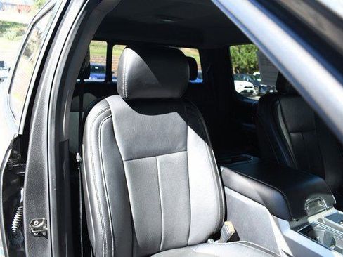 Used 2020 Ford F150 Lariat image 25