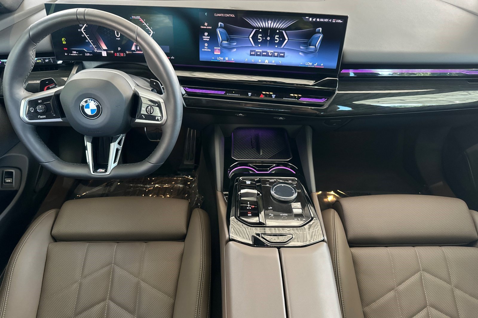 Used 2026 BMW 530i w/ M Sport Package RWD image 17