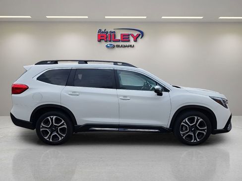 Used 2023 Subaru Ascent Limited w/ Technology Package image 6