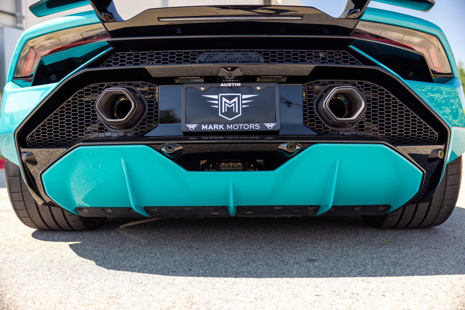 Used 2024 Lamborghini Huracan Tecnica RWD image 11